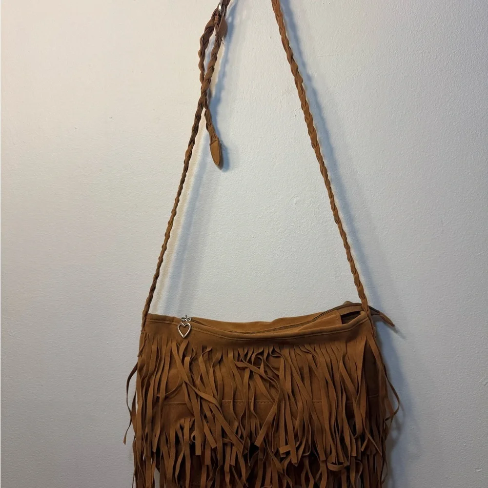 Stylish Brown Fringe Shoulder Bag - Picture 2 of 6